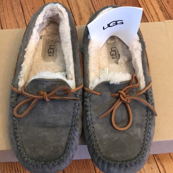 UGG - Picture 2 of 3